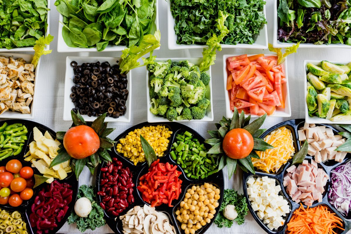 Prepared grain bowl with vegetables and seeds